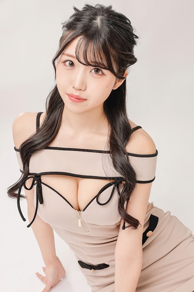 綺咲 あやプロフィール写真3